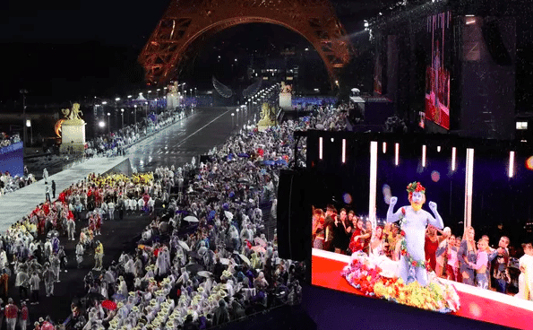 Paris 2024 une cérémonie d'ouverture haute en couleurs et en scènes insolites