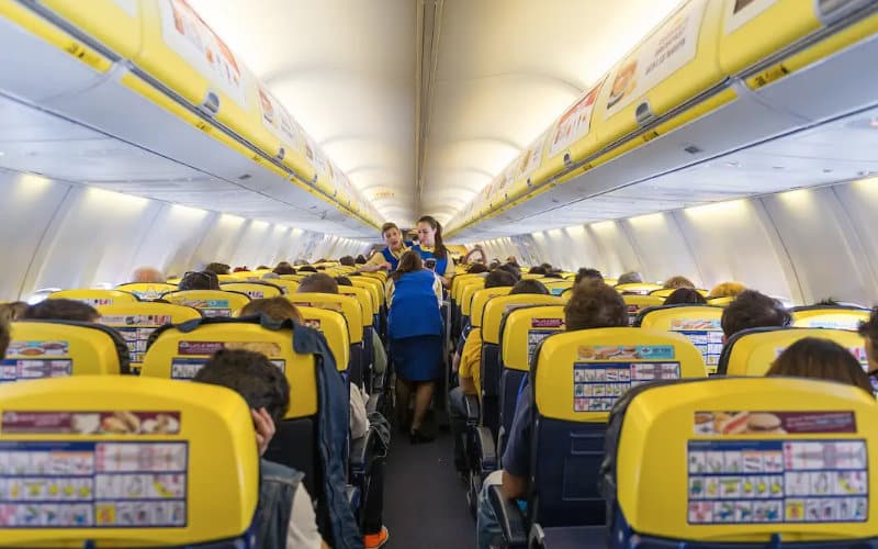 Ryanair : une bagarre force un atterrissage d’urgence à Marrakech Ryanair bagarre avion rayanair maroc 62f1b