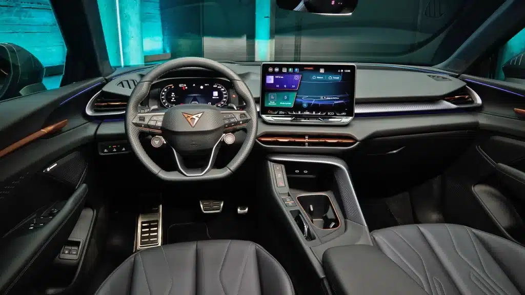 CUPRA Terramar Le Nouveau SUV Hybride de luxe revele lors de lAmericas Cup 2