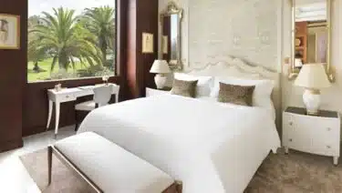 Ritz-Carlton