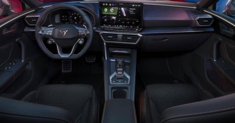 La nouvelle CUPRA Leon 2025 Une compacte sportive revolutionnaire au Maroc2