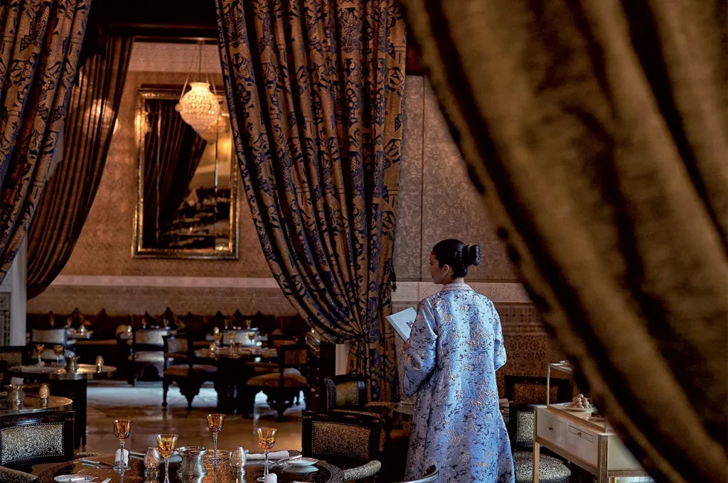 La Grande Table Marocaine du Royal Mansour : un voyage culinaire entre neige et saveurs marocaines aux Airelles Courchevel Grande RM carousel restau La Grande Table Marocaine