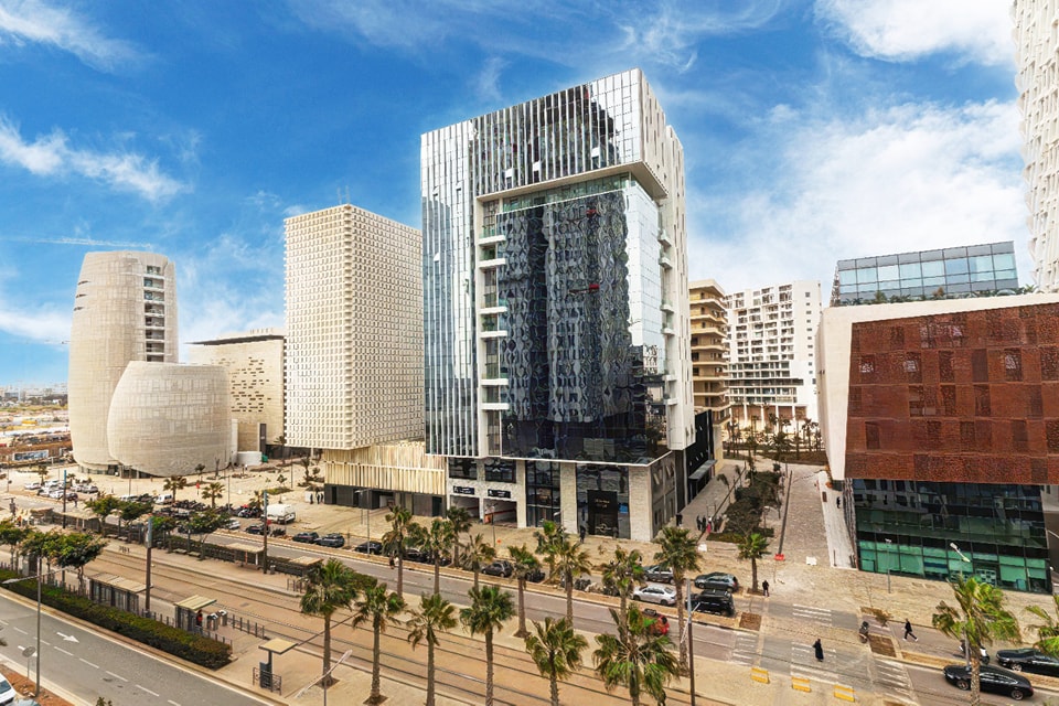 L’Oréal Maroc décroche la certification LEED Platinum pour son siège à Casablanca L’Oreal 453615871 881434587353368 5730841351018819448 n