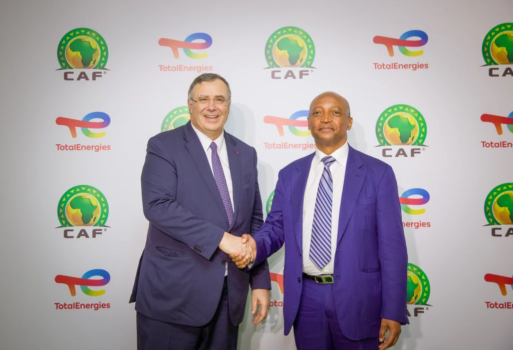 TotalEnergies et la CAF prolongent leur partenariat jusqu’en 2028 TotalEnergies patrick Pouyanne et Patrice Motsepe 2 1