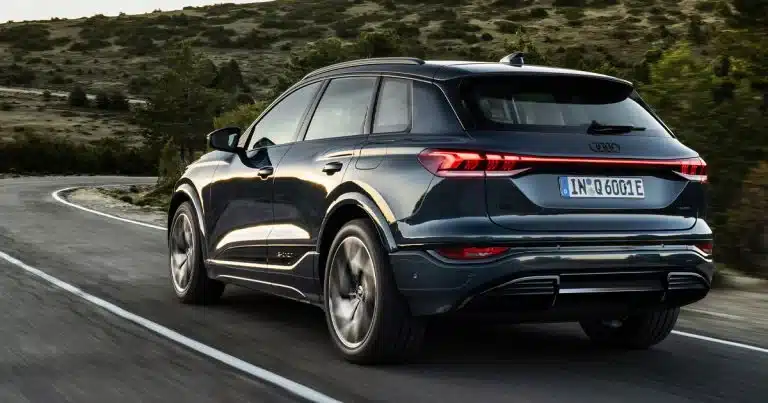 Audi Q6 e-tron : le SUV électrique qui change tout ! Découvrez ses performances inédites Audi Audi Q6 e tron arriere 768x403 1