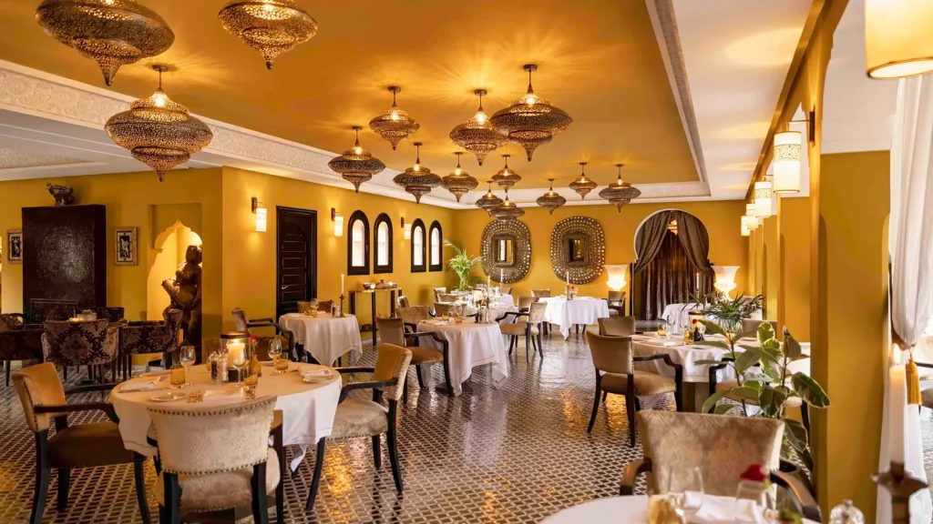 Kasbah Tamadot : une retraite de luxe rénovée au cœur du Haut Atlas Kasbah kasbah tamadot kanoun restaurant 1