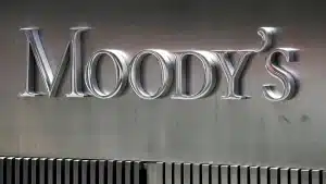 Moody’s relève la perspective du Maroc et évoque un possible passage à l’Investment Grade Moody’s Moody’s relève la perspective du Maroc et évoque un possible passage à l’Investment Grade