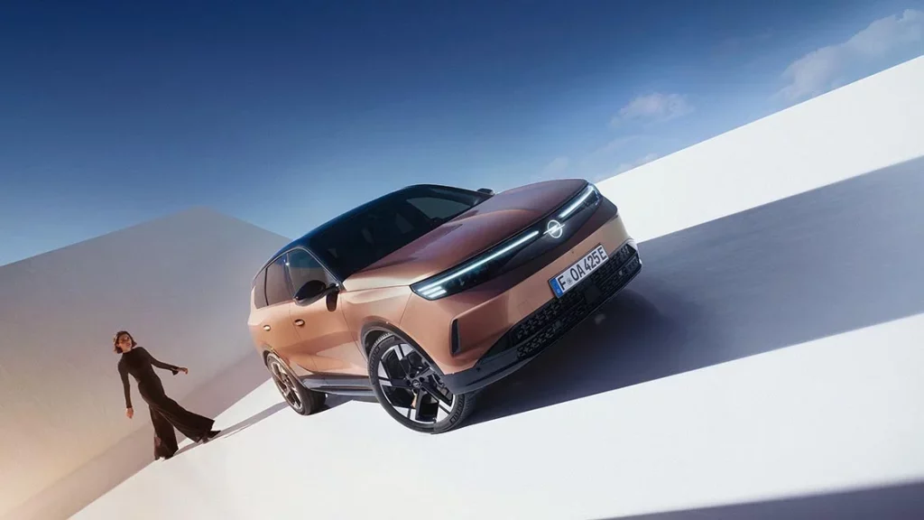 Opel Maroc dévoile le nouveau SUV Grandland : design futuriste et technologie de pointe Opel Opel Maroc devoile le nouveau SUV Grandland design futuriste et technologie de pointe