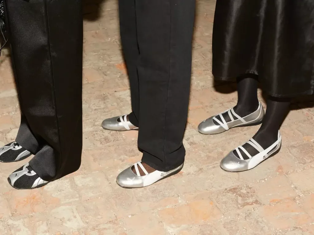Sneakerina : la nouvelle icône hybride qui redéfinit la chaussure estivale Sneakerina Sneakerina