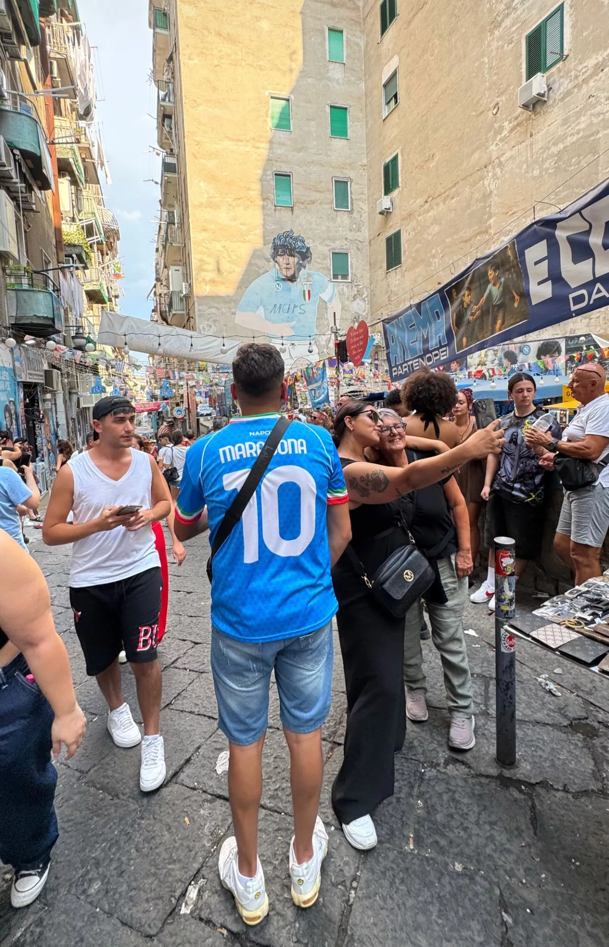Naples vit toujours à l’heure de Maradona Naples abdelati SAADOUN a Naples