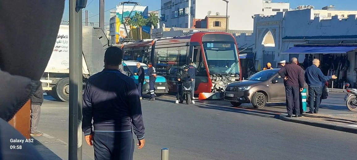 Tramway : trafic perturbé sur la ligne 3 après une collision près de la station Mohammed Zerktouni Tramway accident tramway