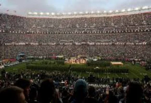 Trump attaque le show de Bad Bunny au Super Bowl, le qualifiant d’« affront à l’Amérique » Bad Bunny bad bunny mi temps super bowl 2026