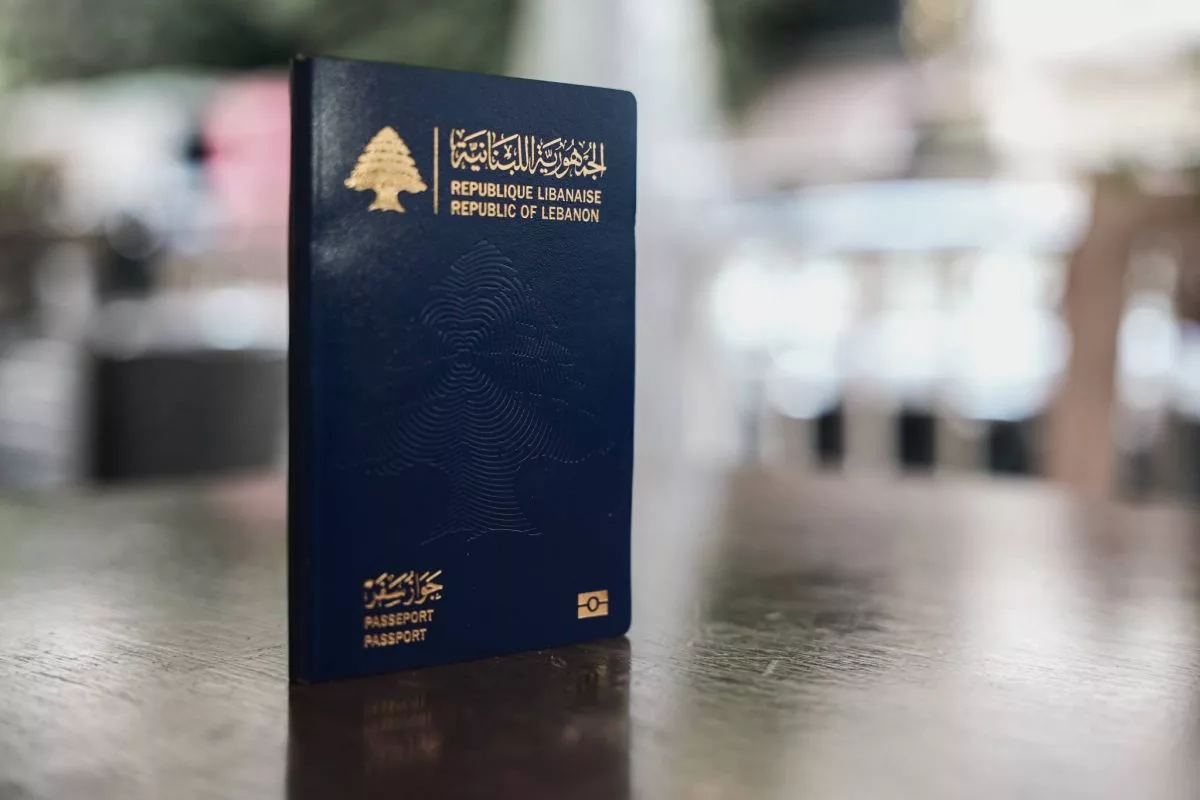 Gianni Infantino reçoit son passeport libanais Infantino passeport libanais