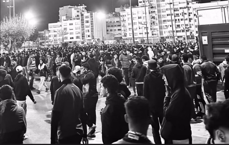 Raja-OCS : des supporters laissés à l’extérieur malgré leurs billets Raja safi chaos