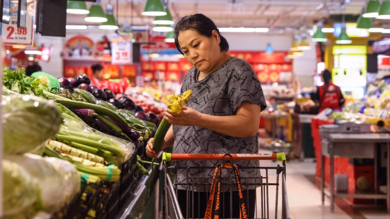 Chine : pourquoi les ménages n’achètent plus et freinent la consommation ? chine tourisme consommation
