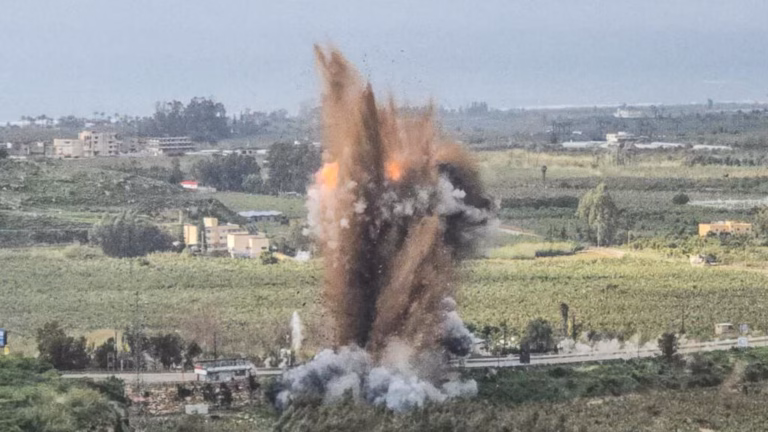 Israël bombarde le sud du Liban, le Hezbollah vise des positions militaires israéliennes liban israel