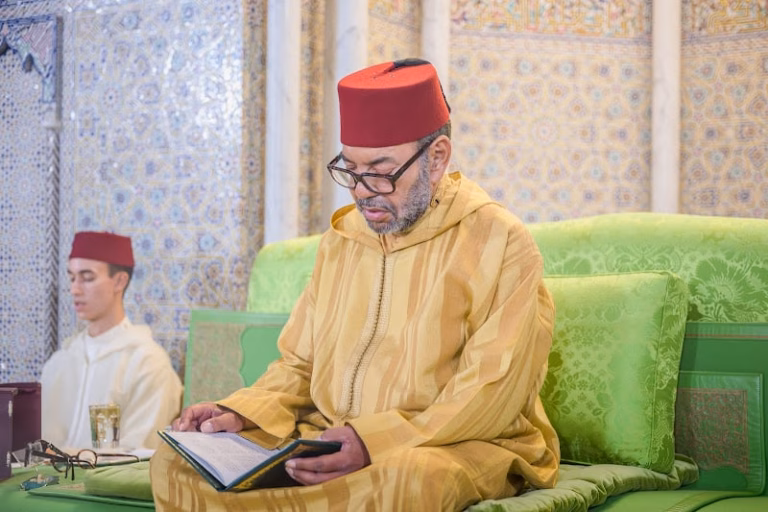 Le roi Mohammed VI accorde sa grâce aux supporters sénégalais condamnés lors de la CAN majeste le roi