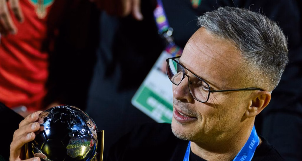 Équipe du Maroc : Xavi révèle avoir reçu une offre officielle de la FRMF Équipe du Maroc Portrait de Mohamed Ouahbi, nouveau sélectionneur des Lions de l’Atlas