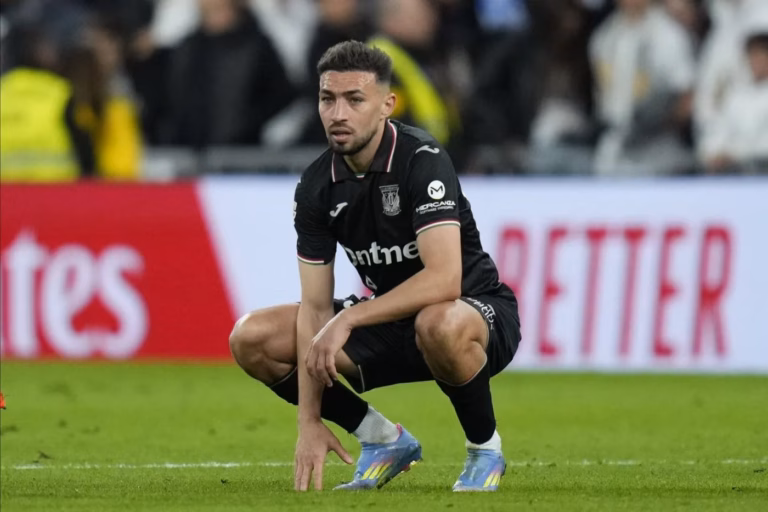 Munir El Haddadi coincé en Iran munir haddadi iran