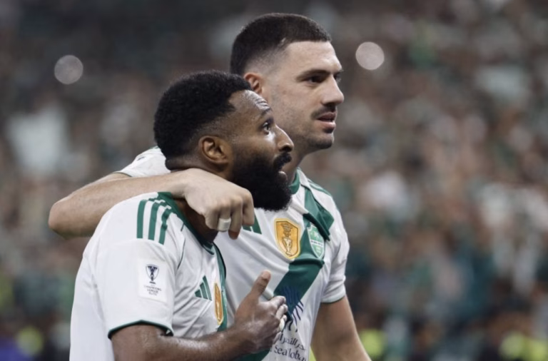 Al-Ahli conserve son titre en Ligue des champions asiatique Al Ahli conserve son titre en Ligue des champions asiatique