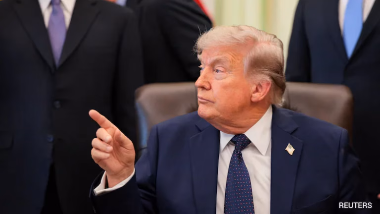 Urgent. Ormuz: Trump annonce que la marine américaine va escorter des navires bloqués à partir de lundi donald trump