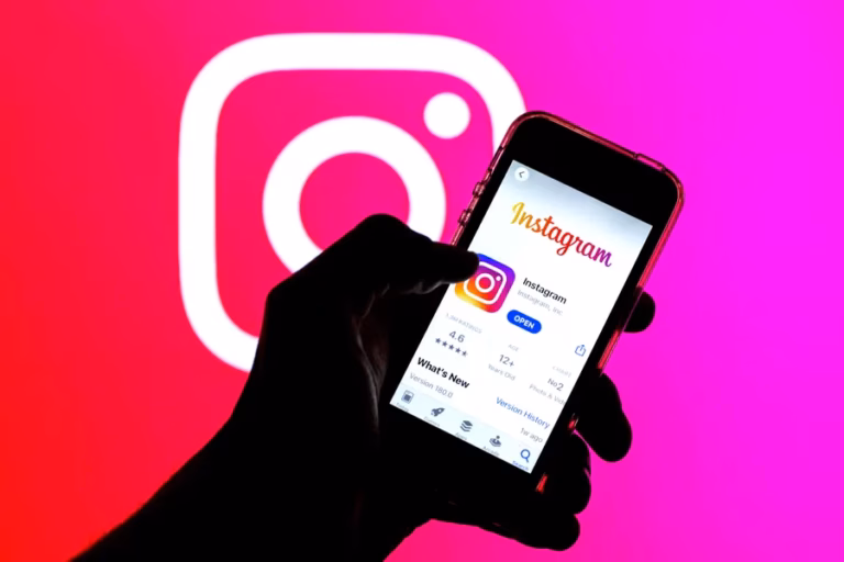 Instagram supprime des millions de faux comptes : Ronaldo, Kylie Jenner et Messi perdent des abonnés 0x0
