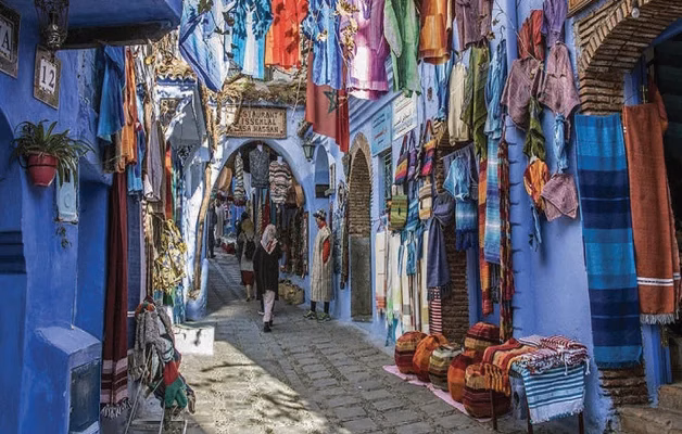 Un média brésilien célèbre l’authenticité et les façades bleues de Chefchaouen Chefchaouen