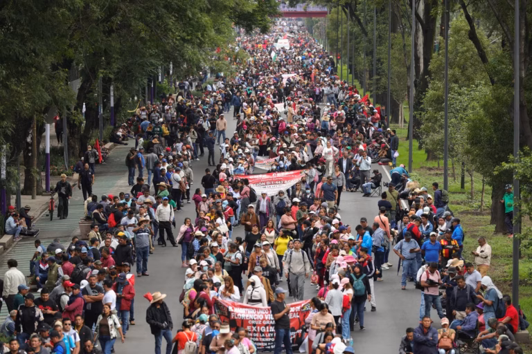 Mondial 2026 : tensions sociales et manifestations à Mexico avant le match d’ouverture 3c56e178ac96db9ac488ed5c8f6380195ff9e2904ac91a9ecb599da8c0dd6eac