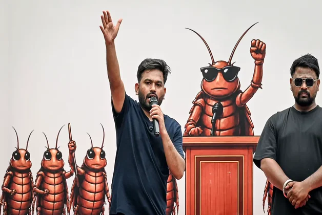 Qu’est-ce que le « Cockroach Janta Party », le mouvement qui secoue l’Inde ? Cockroach Janta Party Abhijeet Dipke 1