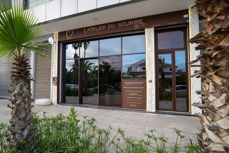 Le Dr Zineb Senhaji déploie une nouvelle approche de la dentisterie moderne au Maroc Zineb Senhaji Zineb Senhaji